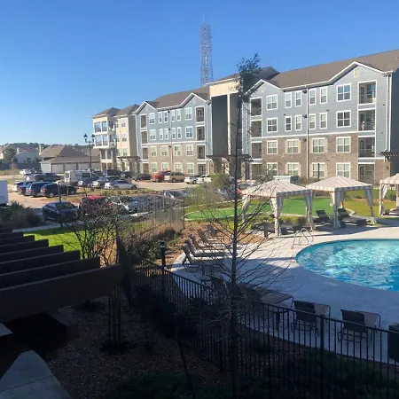 Spacious Furnished Resort Style Apartments Tomball Room photo