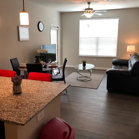 Spacious Furnished Resort Style Apartments Tomball Room photo