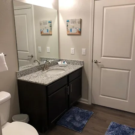 Spacious Furnished Resort Style Apartments Tomball Room photo