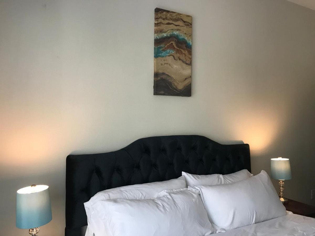Spacious Furnished Style Tomball