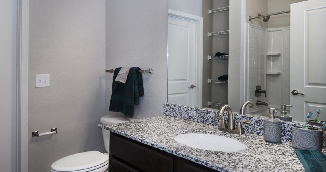 Spacious Furnished Style