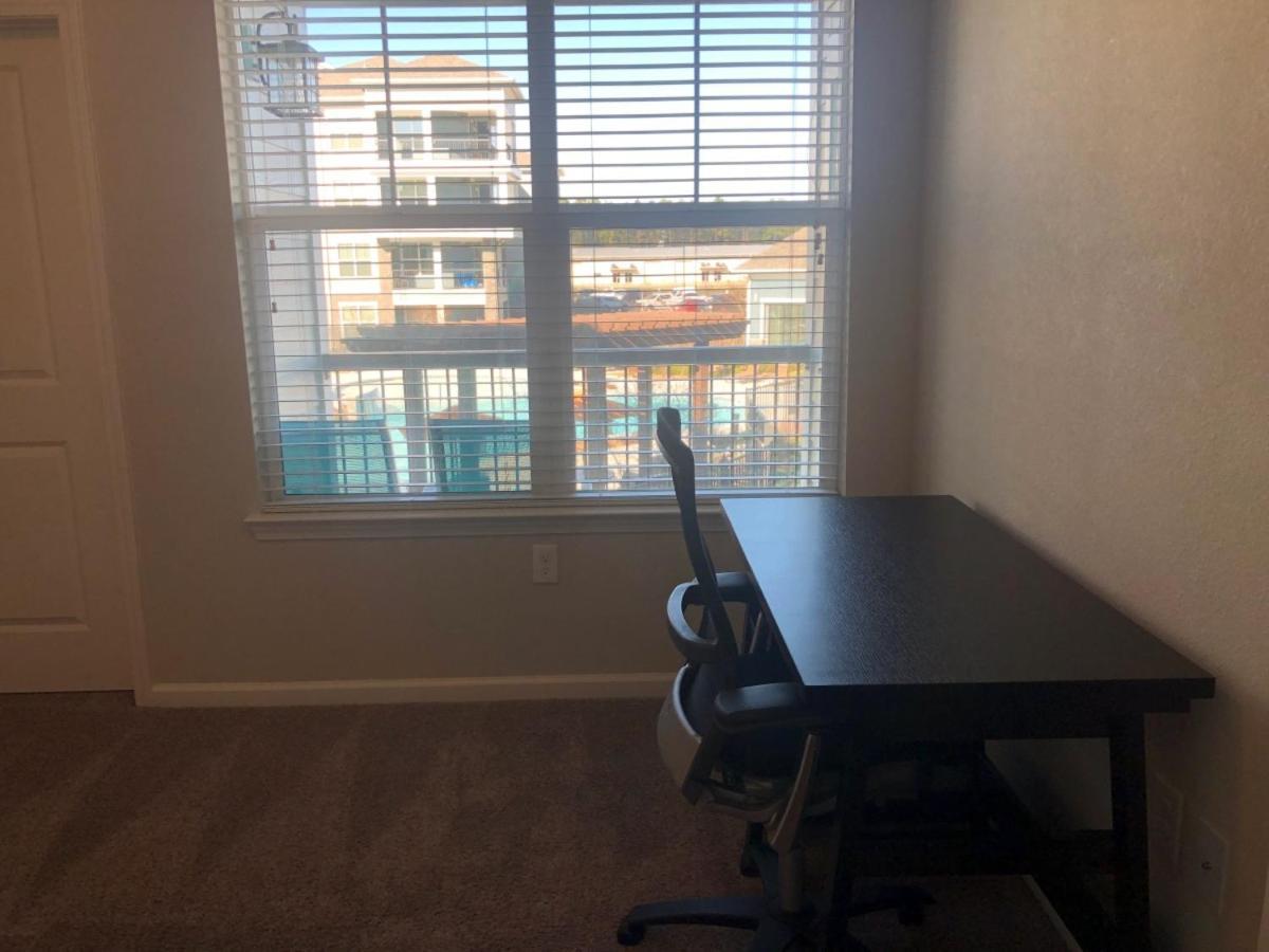 Spacious Furnished Style Apartment *