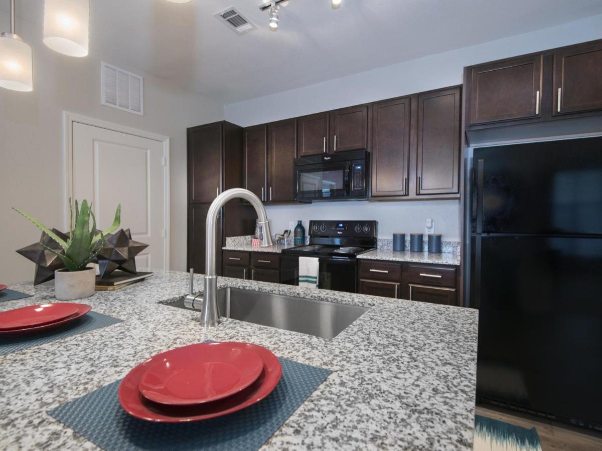 Spacious Furnished Style *