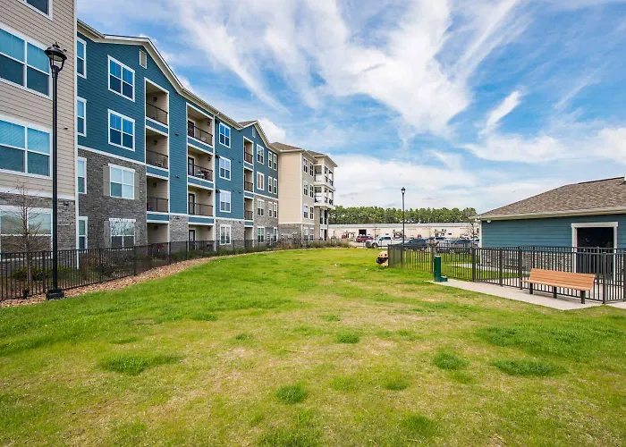 Spacious Furnished Resort Style Apartments