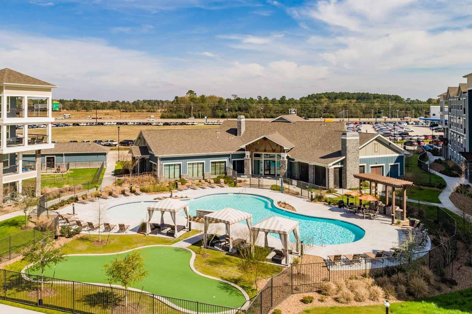 Spacious Furnished Style * Tomball