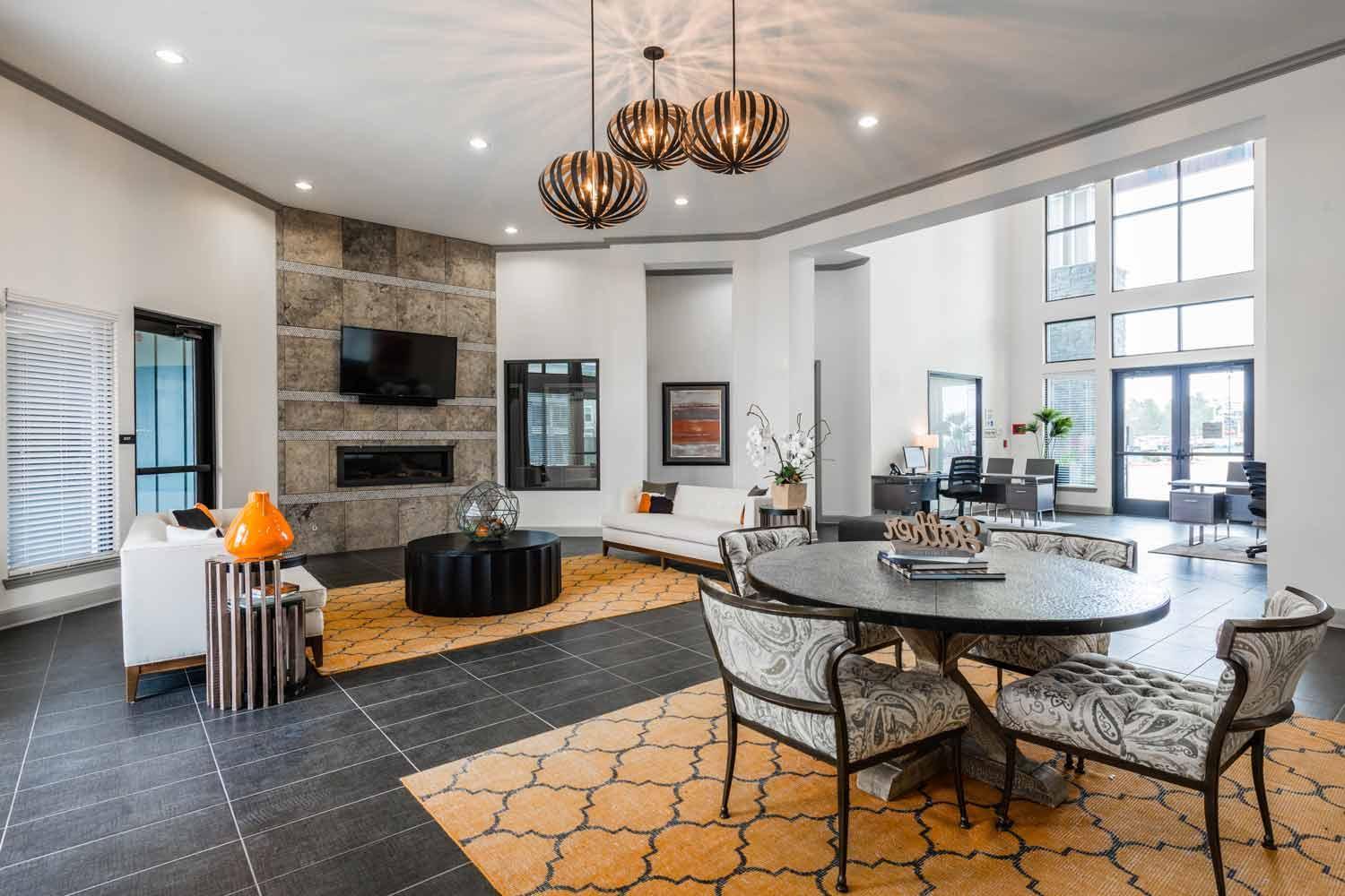 Spacious Furnished Style Apartment *